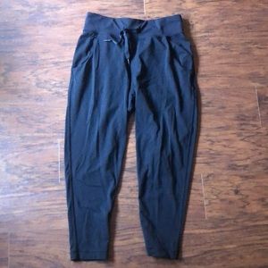 Lululemon medium black yoga pants size 2